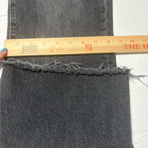 ROLLA'S Classic Flare Crop in Shadow.  Charcoal Washed Black Denim. Raw Hem. - Picture 11 of 11